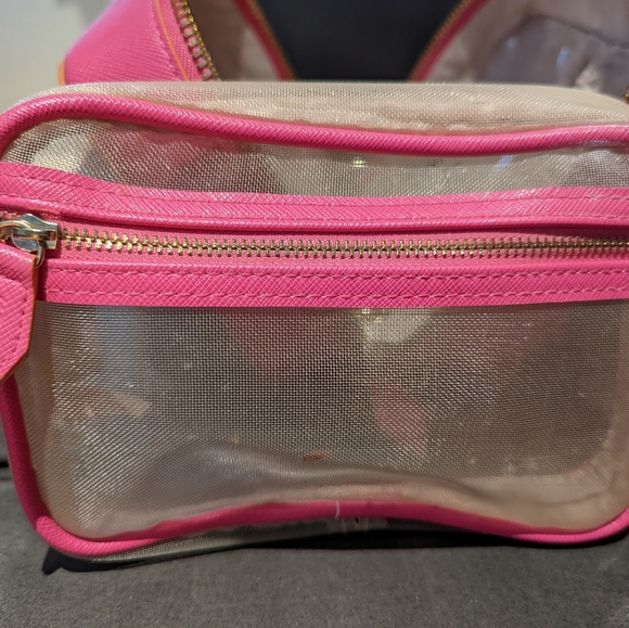 Trish McEvoy Small Make-up Planner - Picture 3 of 11